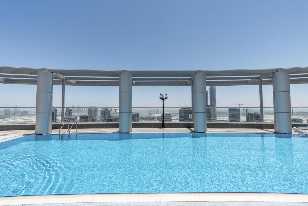 Apartament Spacious 2 Beds 5 Min Walk From Dubai Mall With Brand New Gym And Rooftop Swimming Pool Zewnętrze zdjęcie